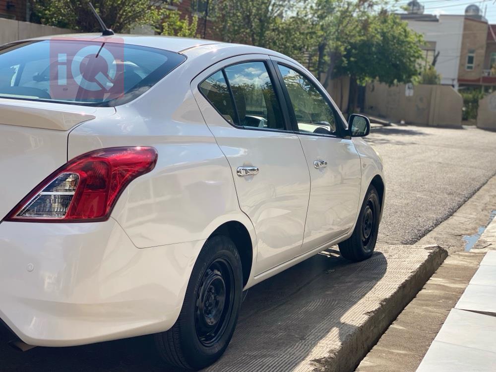 Nissan Sunny